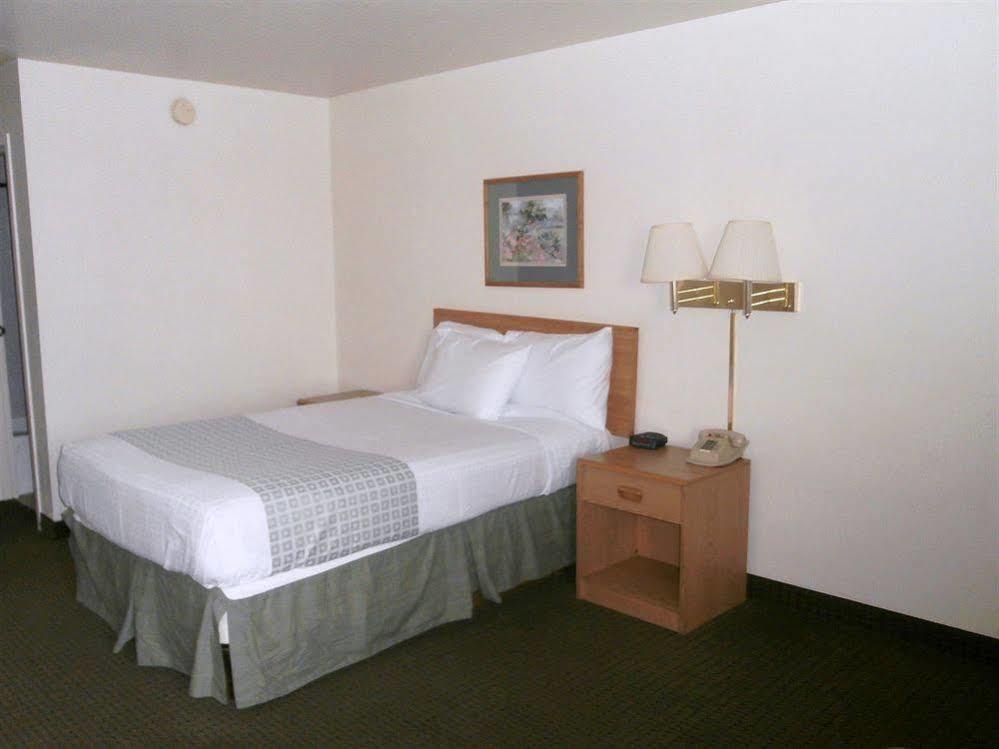 Quality Inn Longmont Dış mekan fotoğraf